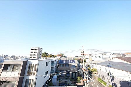 バルコニーからの眺め（北方向）［2025年11月29日撮影］