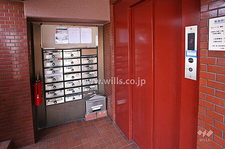 エレベーター・共用ポスト