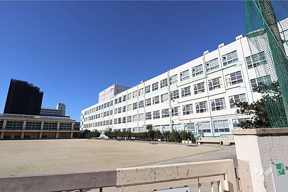 港楽小学校[公...