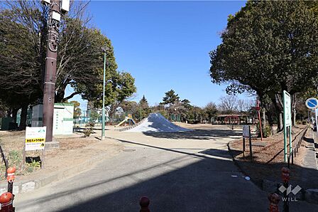 小碓中央公園の外観