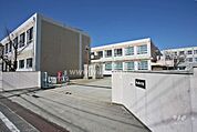 神の倉小学校[公立]の外観
