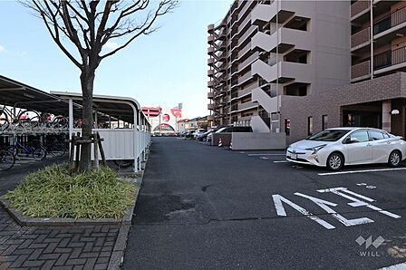 敷地内駐車場(屋外平面式)