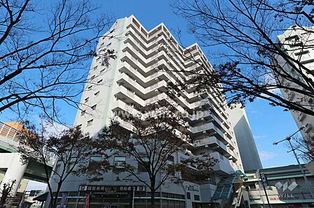 ヴェルクレート日比野A棟の外観(南側から)