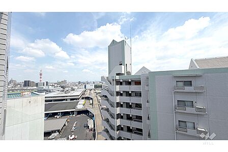 バルコニーからの眺め（東方向）［2026年8月21日撮影］