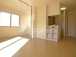 クレイドル 1階1LDKのリビング/ダイニング