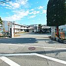 小学校「松本市立岡田小学校まで498m」
