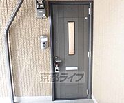 玄関ドアです