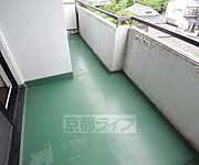 広いバルコニーです