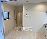 開放的なリビング・