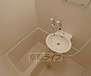 清潔感のある浴室です