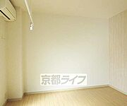 明るい洋室です