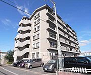 2000年以降のマンションです。