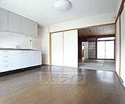 和室と繋げられそうなリビングです