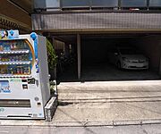建物入口です。