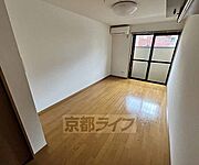 落ち着いた雰囲気のお部屋です