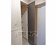靴収納つきの玄関