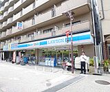 ローソン　山科駅前店まで50m