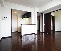 ライジングコート京都西院フロンティア 504 5階1LDKのリビング/ダイニング