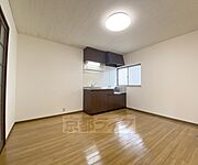 落ち着いた雰囲気のお部屋です