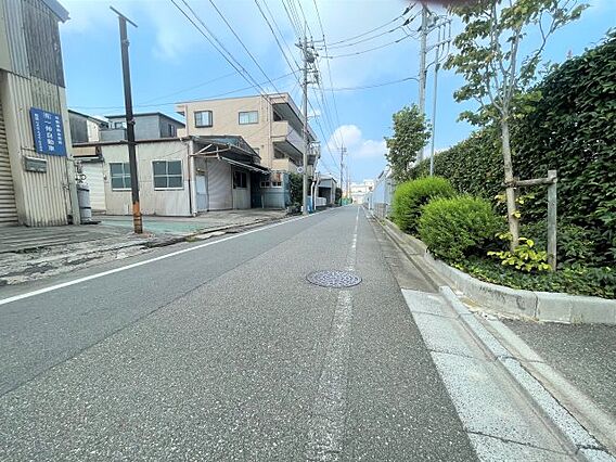 車通りが少ない...