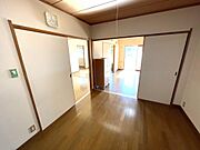 扉を広げると広い空間になります！
