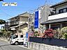 外観：閑静な住宅街の一角にある静かな環境
