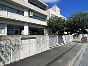 二日市小学校　448ｍ　徒歩約6分