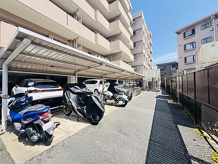 バイク置き場もございます！