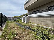 マンションでは珍しいお庭付き！約21.6ｍ2の広々としたスペースで、ガーデニングやアウトドアリビングも楽しめます♪