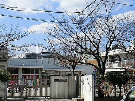幼稚園・保育園 700m 青葉幼稚園