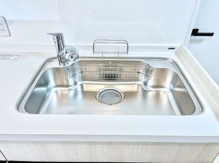 いつでも清潔なおいしいお水を。一つの水栓で水道水と浄水を使い分け。