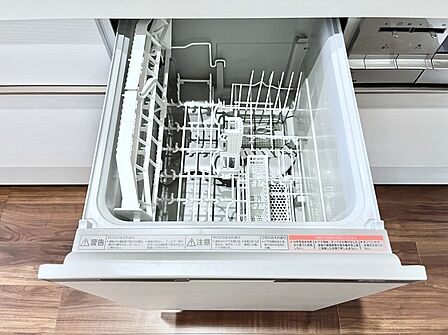 面倒なお片づけは食洗機にお任せ!家事の負担が減って、時間にも気持ちにもゆとりができます。