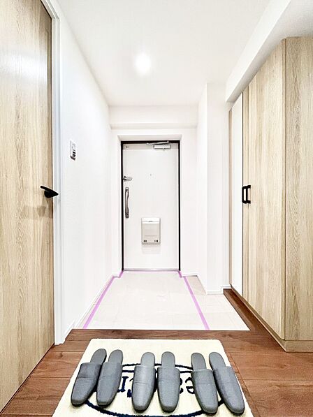 家族の帰宅やお客様をあたたかく迎える玄関  