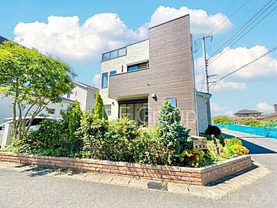 外観：たっぷりの陽光と心地よい風が舞い込む住まい