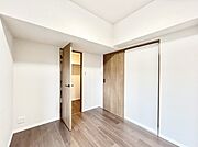 内装 部屋ごとに設けた収納は住みやすさへのこだわり