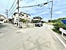 外観：陽光と開放感に恵まれた角地。ここから始まる新生活を応援いたします！