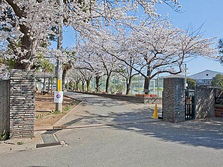 中学校 1080m 千葉市立葛城中学校