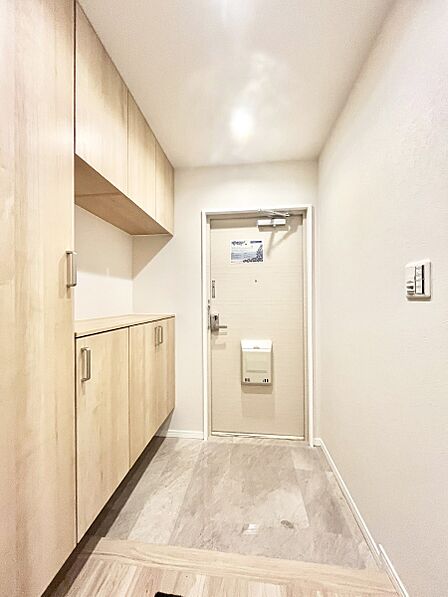 家族の帰宅やお客様をあたたかく迎える玄関