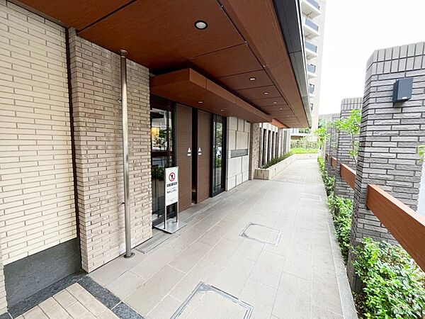 エントランスを拡大表示