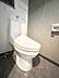 トイレ：明るく清潔感のあるトイレです。  