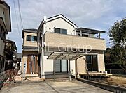 たっぷりの陽光と心地よい風が舞い込む住まい