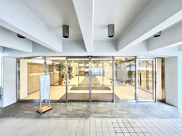エントランスを拡大表示