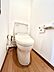 トイレ：トイレは1階と2階それぞれに配置されていてとても便利です。 