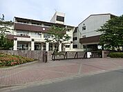 小学校 720m 松戸市立新松戸西小学校