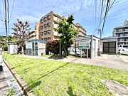 ゴミ置き場も清潔に保たれています