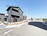 外観：前面道路含む外観　1号棟
