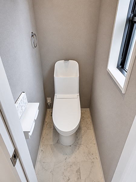 トイレを拡大表示