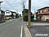 外観：前面道路含む現地写真