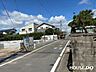 外観：前面道路含む現地写真