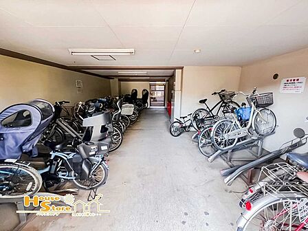 キレイに整備された自転車置き場♪